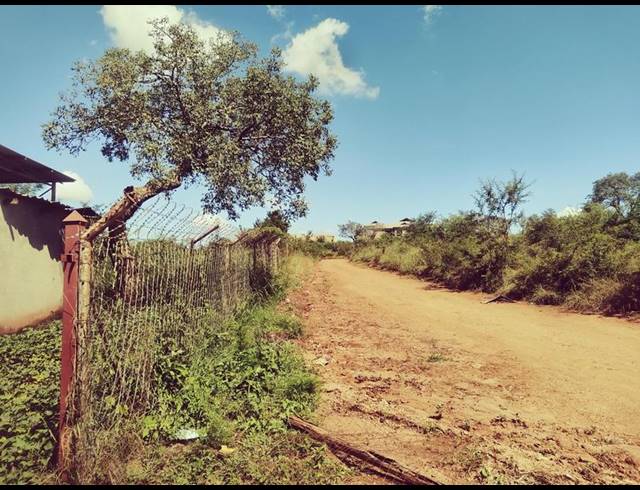 LAND FOR SALE IN MAKHUVHA B
